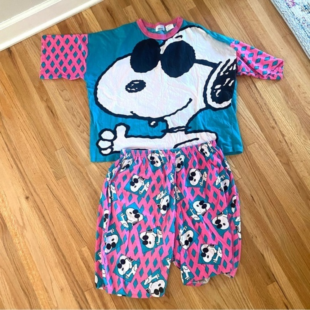 Vintage Snoopy Shorts and T-Shirt 2 Piece Set Size Large Blue Pink Flirts